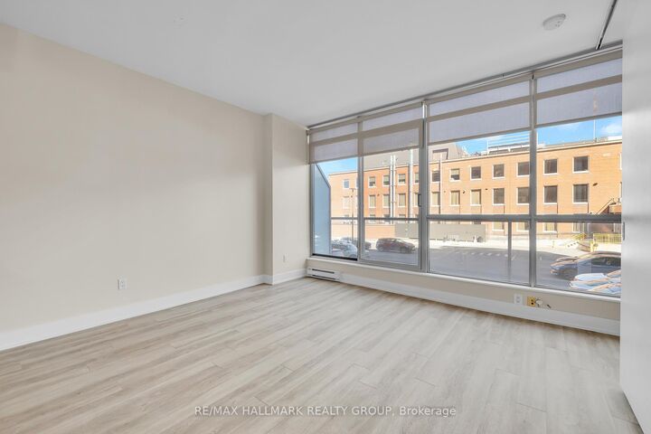 180 York Street 210 — photo 1