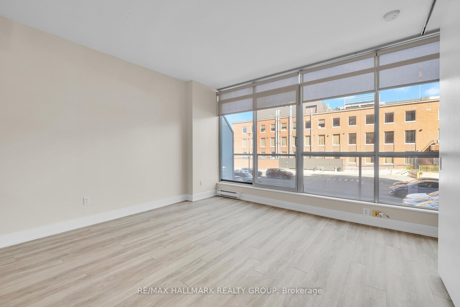 Property Photo:  180 York Street 210  ON K1N 1J6 
