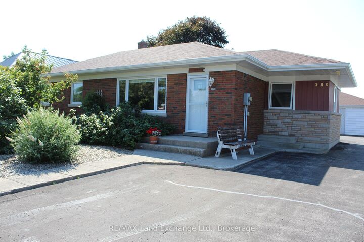 Property Photo:  380 Princes Street S  ON N2Z 2T6 