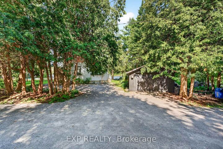 Property Photo: 1 Aird Court ON L0E 1A0