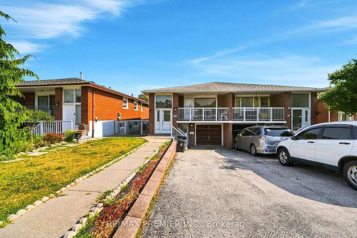 15 Madonna Gardens — photo 1