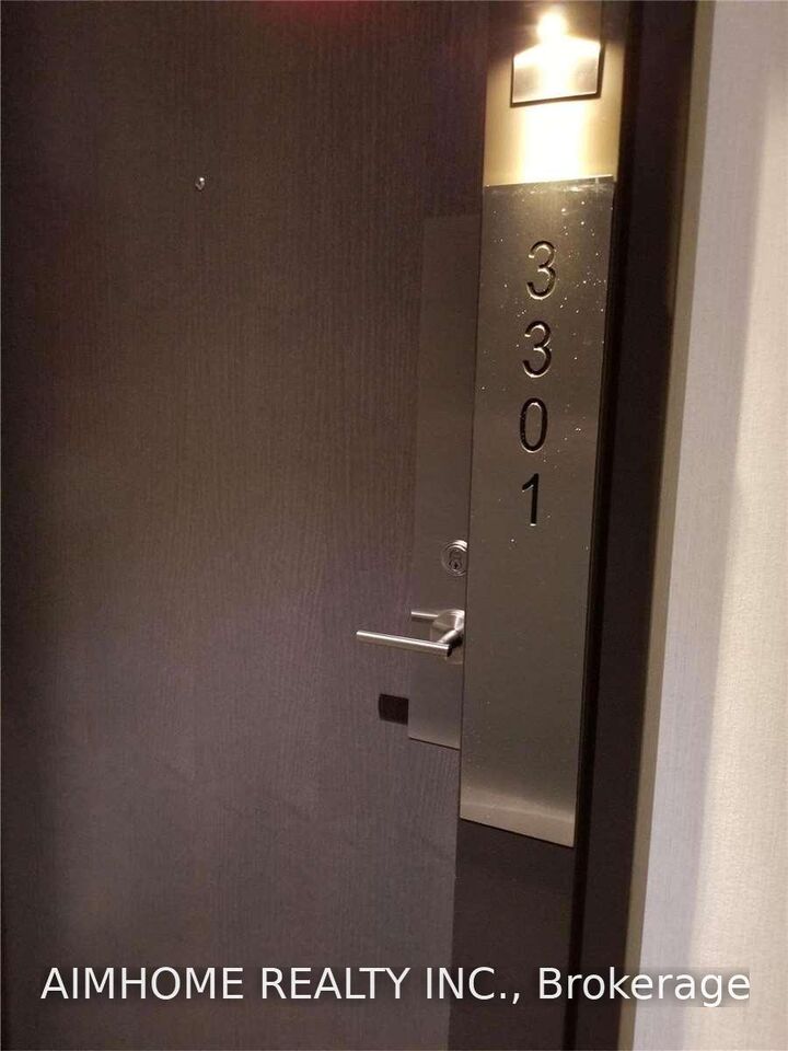 Property Photo:  88 Scott Street 3301  ON M5E 0A9 