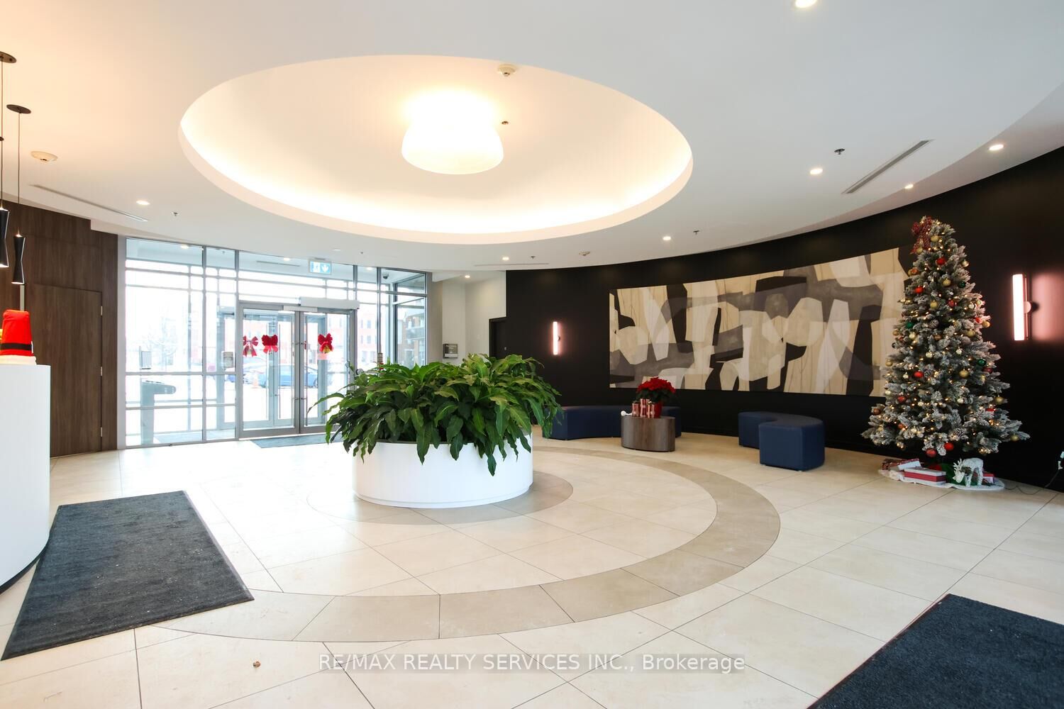 Property Photo:  215 Queen Street E 1103  ON L6W 0A9 