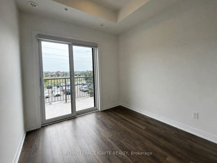 Property Photo:  2635 William Jackson Drive 604  ON L1X 0L3 