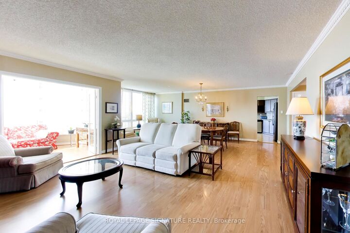 Property Photo:  1 Clark Avenue W 1802  ON L4J 7Y6 