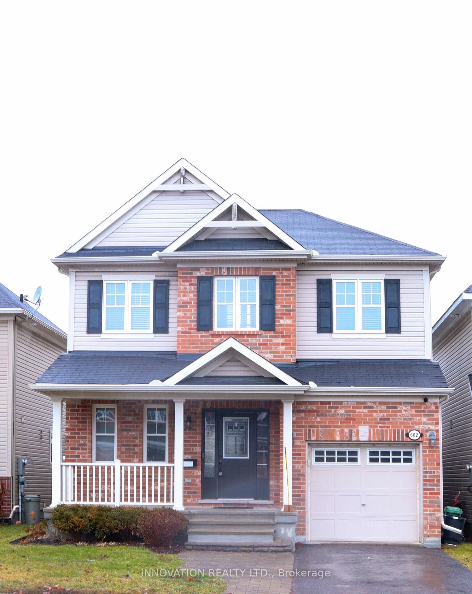 Property Photo: 602 Rosehill Avenue ON K2S 0K3
