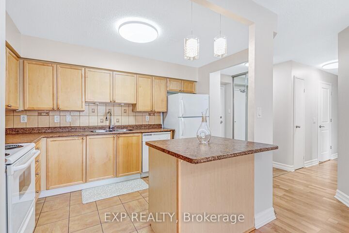 Property Photo:  260 Davis Drive 1014  ON L3Y 7C3 