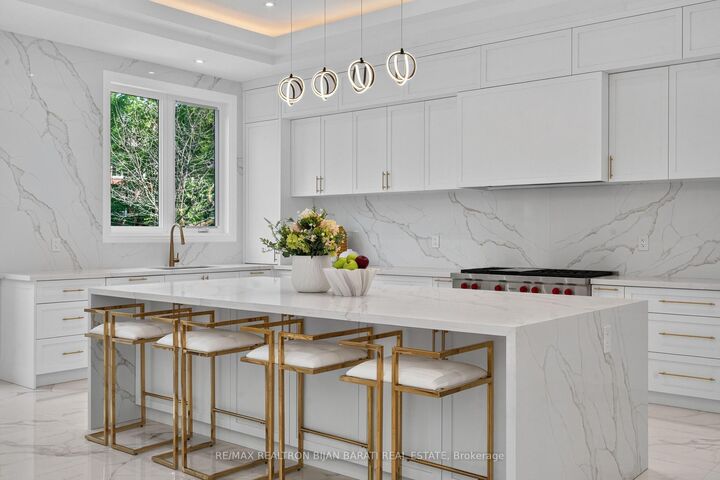 Property Photo: 140 Olive Avenue ON M2N 4P1