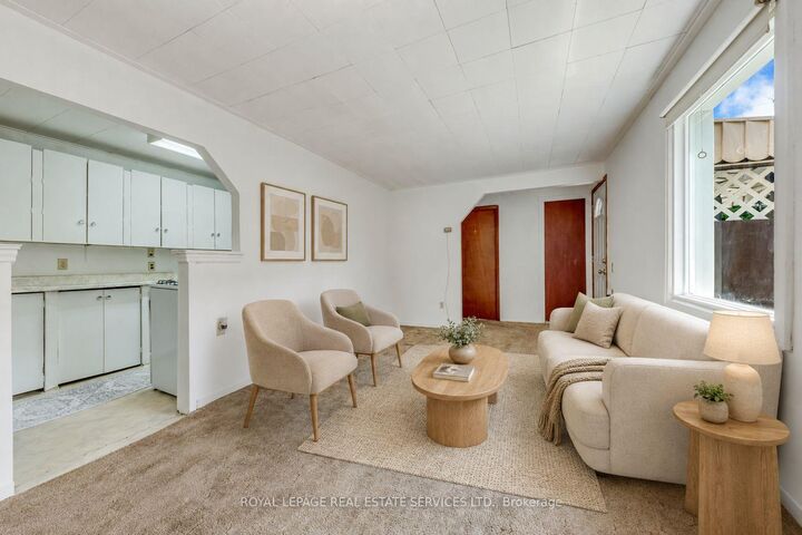 Property Photo:  10 Thatcher Avenue  ON M1M 2M2 
