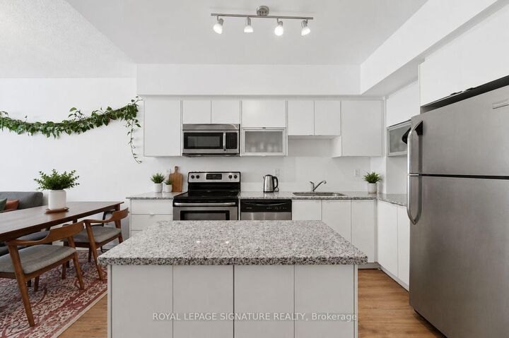 Property Photo: 59 East Liberty Street 905 ON M6K 3R1