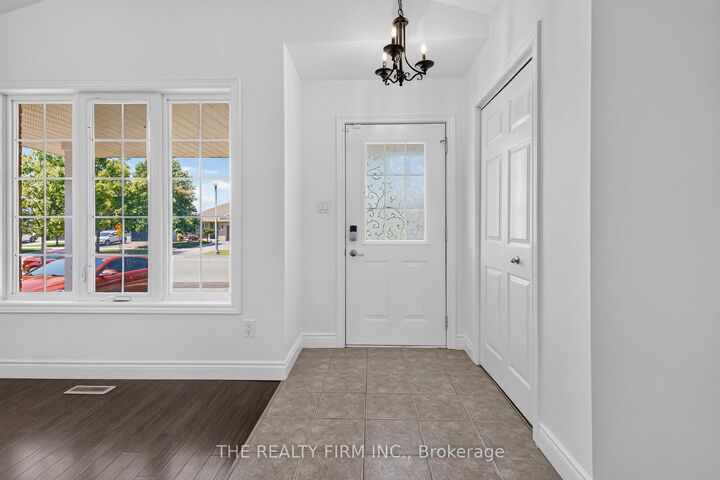 Property Photo: 37 Lake Margaret Trail ON N5R 6K7