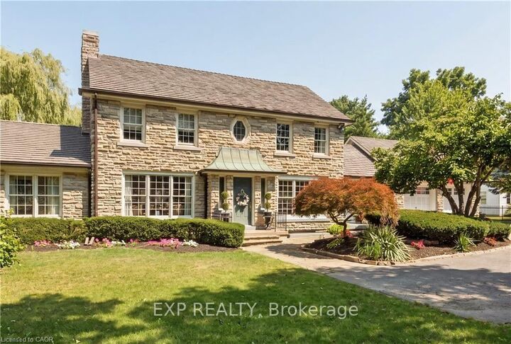 290 Bridgeport Road E — photo 1