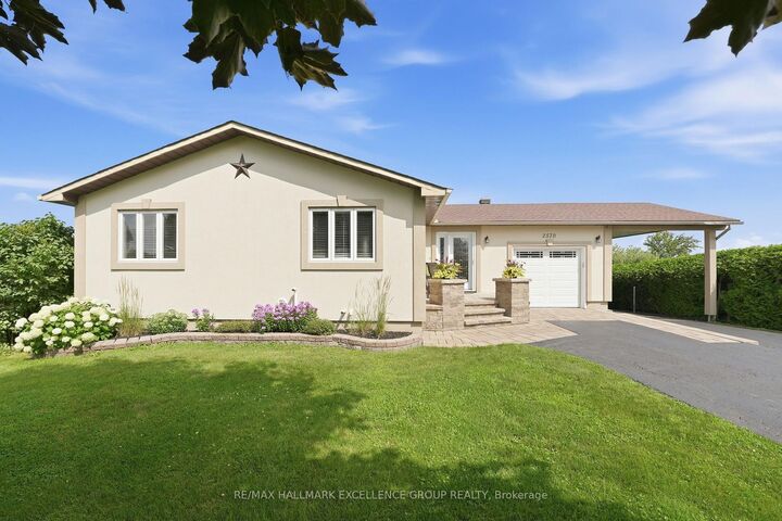 Property Photo: 2570 Woods Street ON K4K 1J2