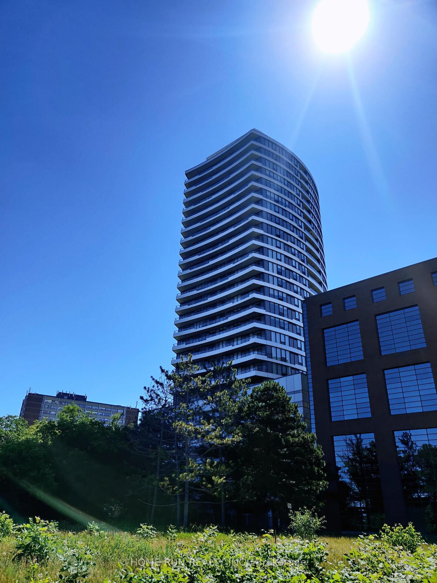 Property Photo: 485 Richmond Road Unit 1808 ON K2A 3W9