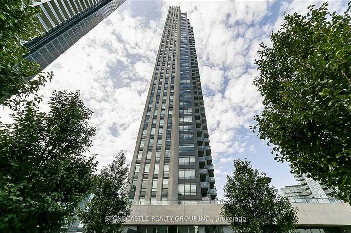 36 Park Lawn Road 2401 — photo 1