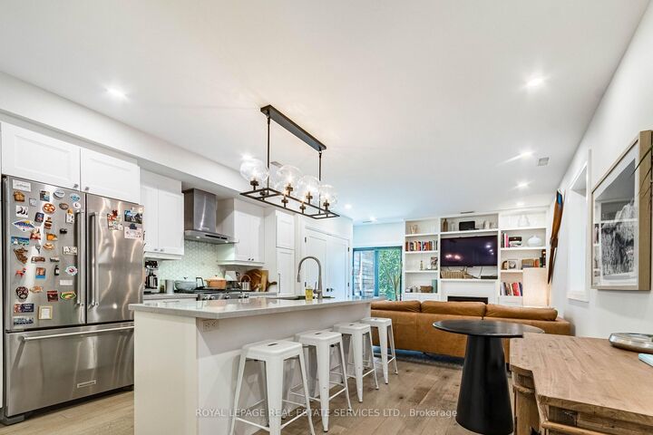 Property Photo: 238 Garden Avenue ON M6R 1J1