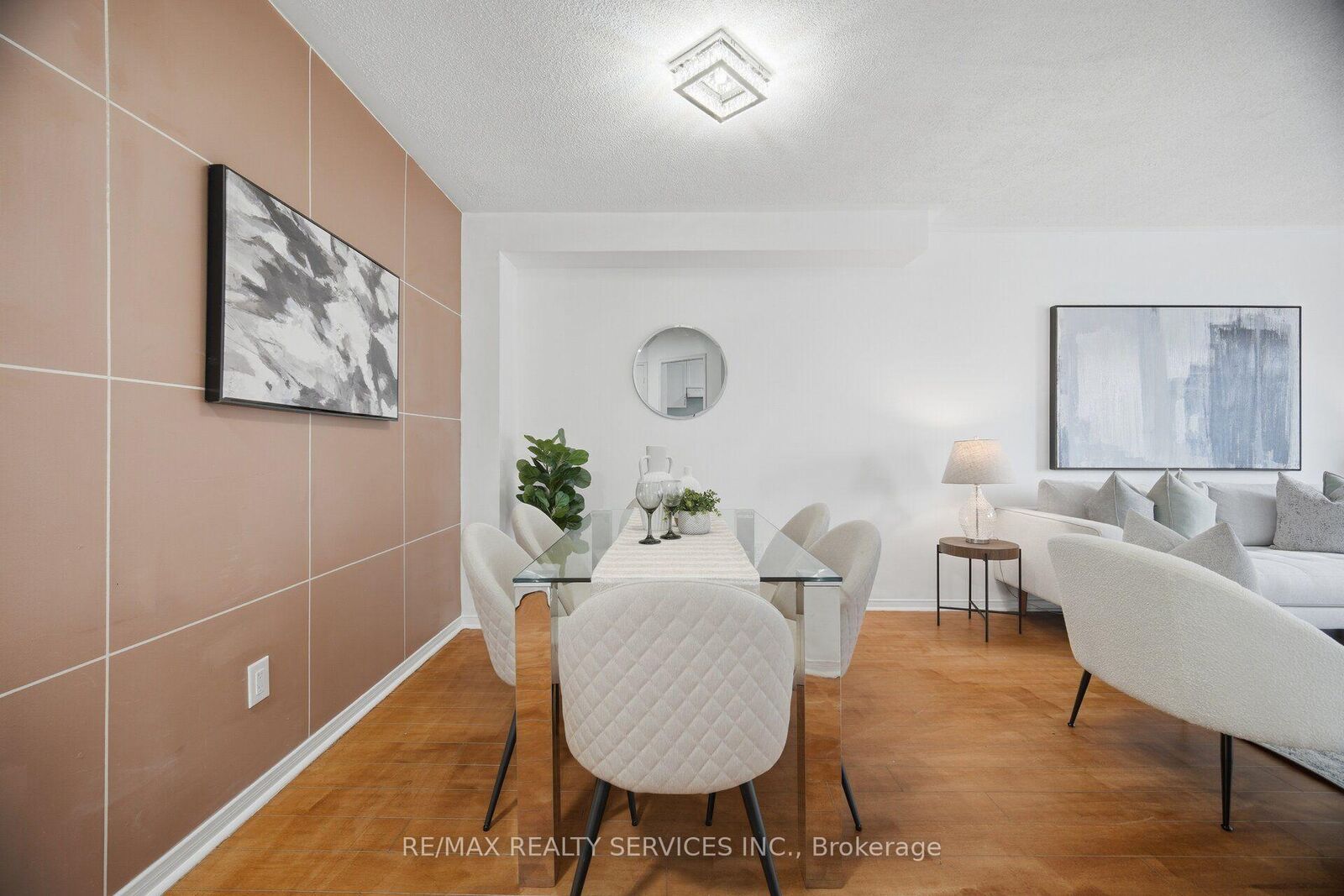 Property Photo:  1484 Torrington Drive 75  ON L5V 1Y2 