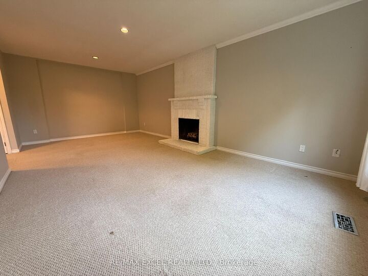 Property Photo:  197 Lancaster Avenue Lower  ON L3Y 5X1 
