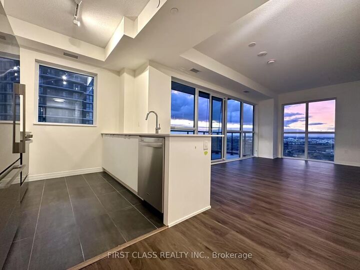 Property Photo:  15 Watergarden Drive 2306  ON L5R 0H4 