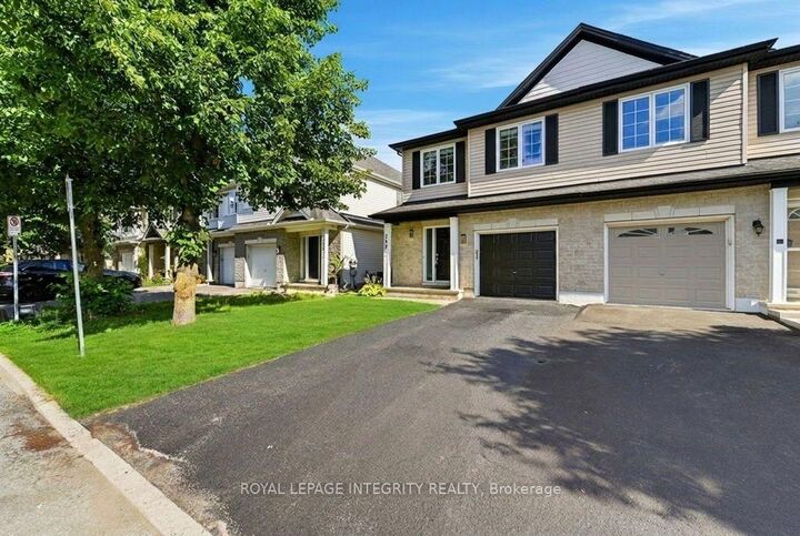 Property Photo:  209 Tewsley Drive  ON K1V 0Y7 