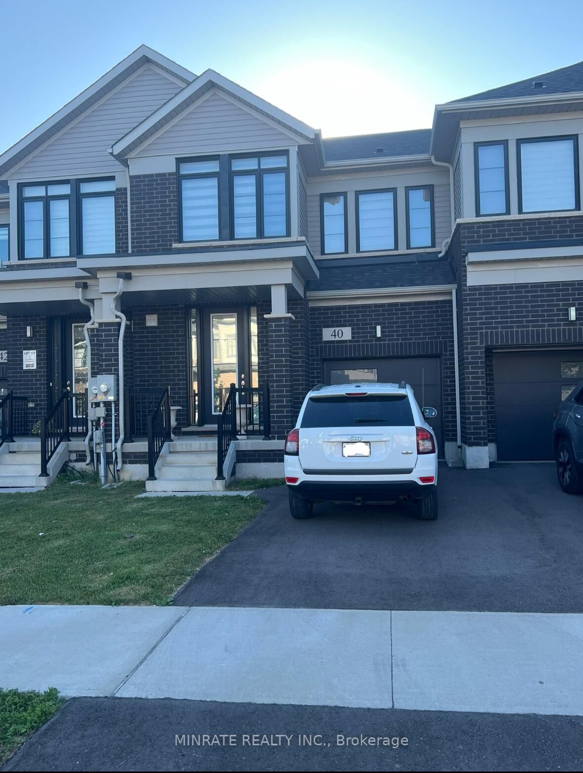 Property Photo: 40 Freedom Crescent ON L0R 1W0