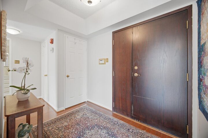 Property Photo:  1700 The College Way 202  ON L5L 4M2 
