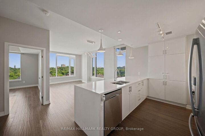 Property Photo:  530 De Mazenod Avenue 610  ON K1S 5W8 