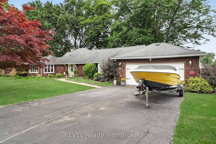 Property Photo: 2631 Thompson Road ON L2A 5M4