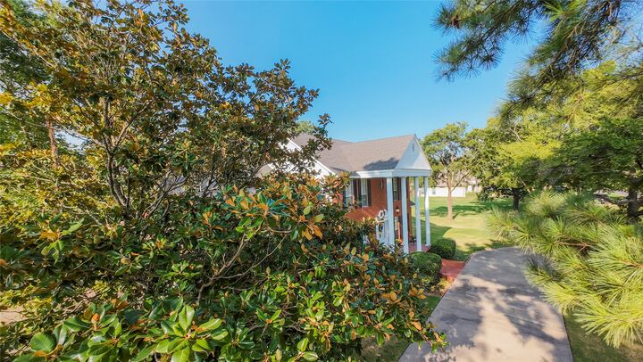 Property Photo: 1404 Saddle Brook Drive OK 74434