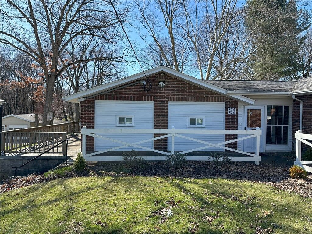 Property Photo:  726 N Pike Rd  PA 16023 