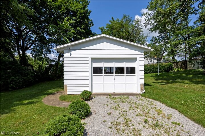 Property Photo:  716 Palmer Street  OH 44691 