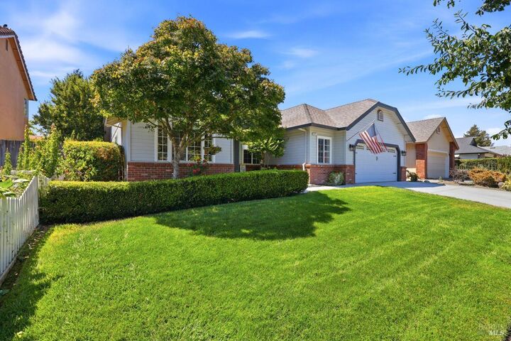 Property Photo:  2173 Erika Street  CA 95403 