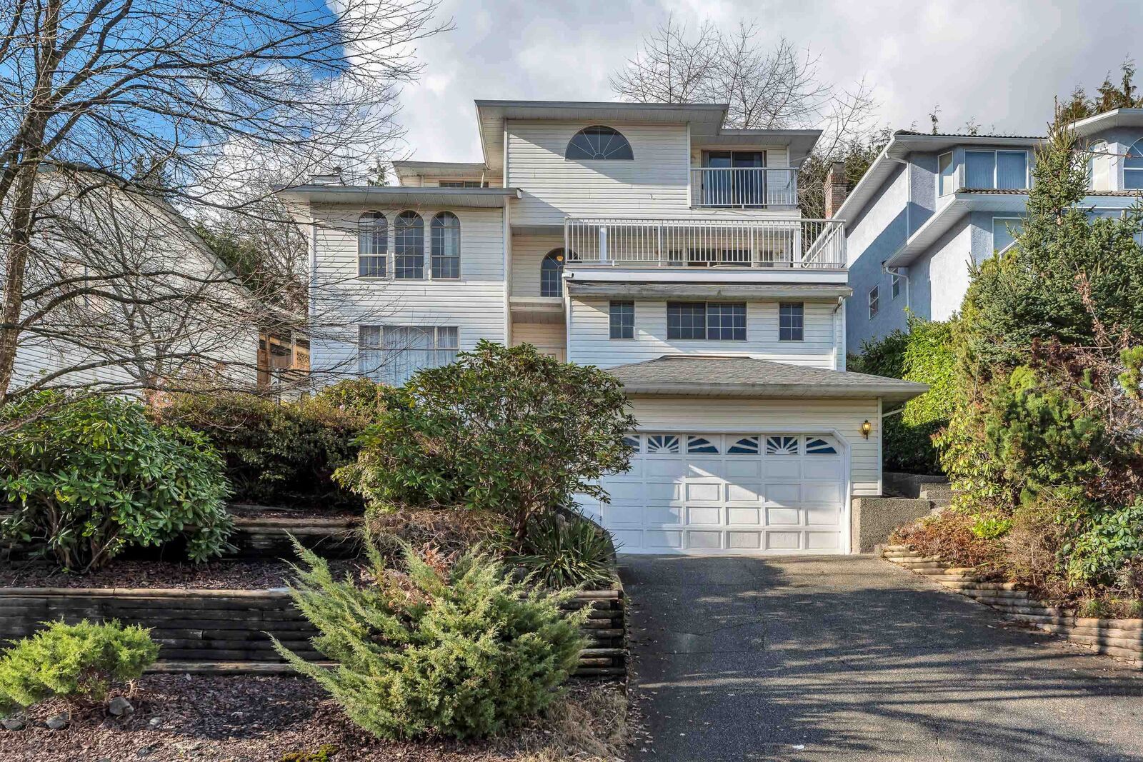 Property Photo: 2225 Kaptey Avenue BC V3K 6C7