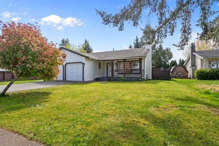 16954 60 Avenue — photo 1
