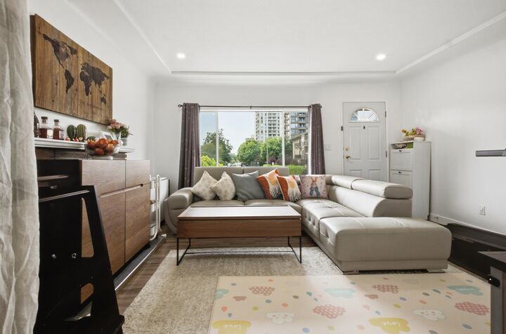 Property Photo: 7209 Elwell Street BC V5E 1K7