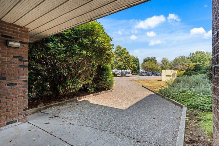 Property Photo:  45598 McIntosh Drive 111  BC V2P 7J3 