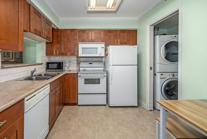 Property Photo: 1180 Pinetree Way 206 BC V3B 7L2