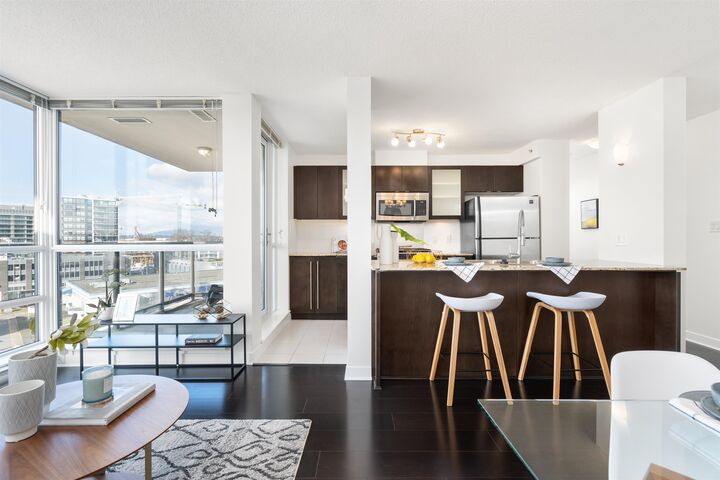 Property Photo: 7555 Alderbridge Way 1001 BC V6X 4L3