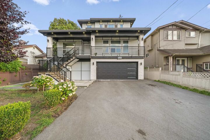 12822 114A Avenue — photo 1