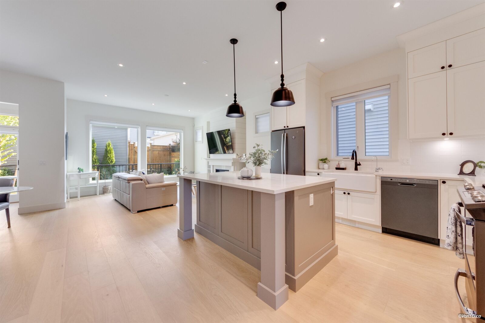 Property Photo: 19748 75A Avenue BC V2Y 5K2