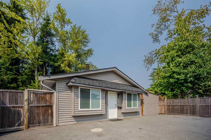Property Photo: 32565 George Ferguson Way BC V2T 4C8