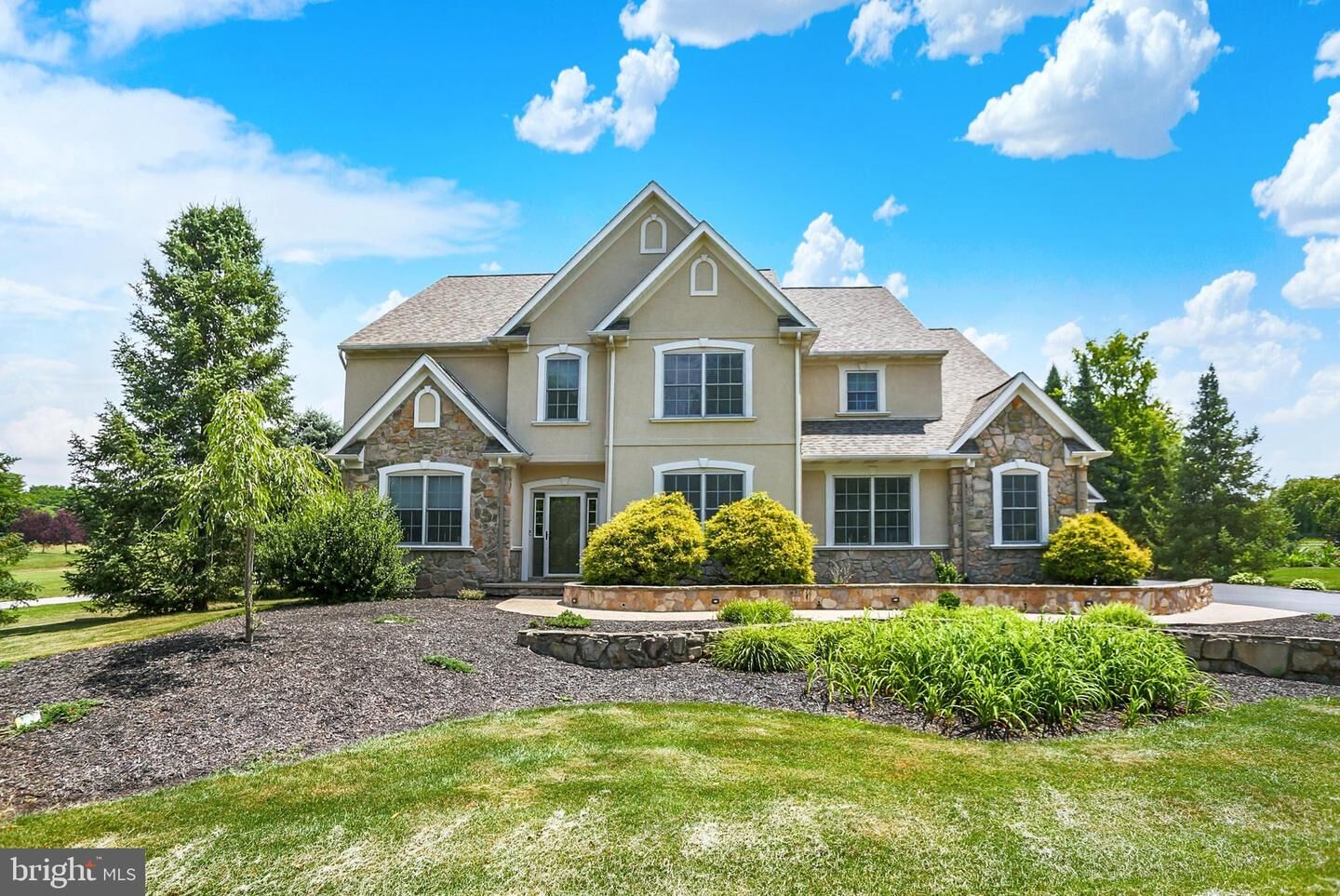 Property Photo:  804 Stonybrook Lane  PA 17339 