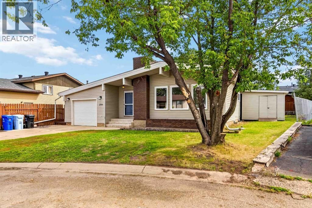 Property Photo: 286 Kennedy Bay AB T9K 1P7