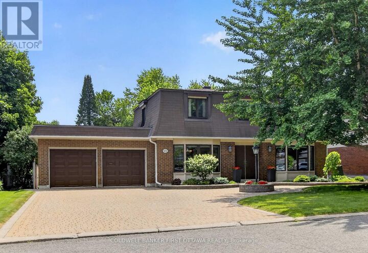 Property Photo:  6 Cosburn Avenue  ON K2H 8A1 