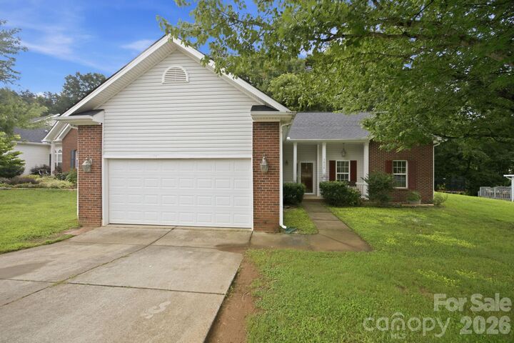 Property Photo:  7632 Free Bird Avenue  NC 28216 