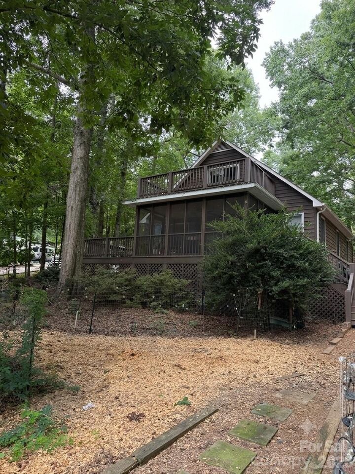 Property Photo:  714 Springwood Drive  NC 27306 