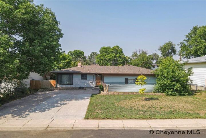 Property Photo:  4508 E 10th St  WY 82001 