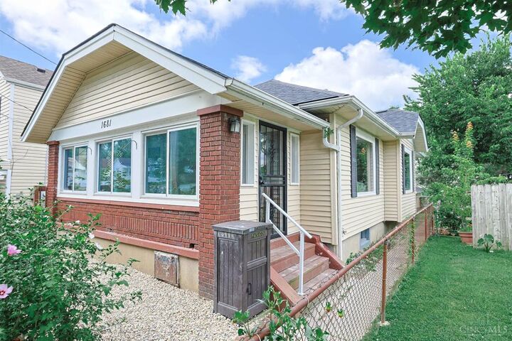 Property Photo:  1681 Kahn Avenue  OH 45011 