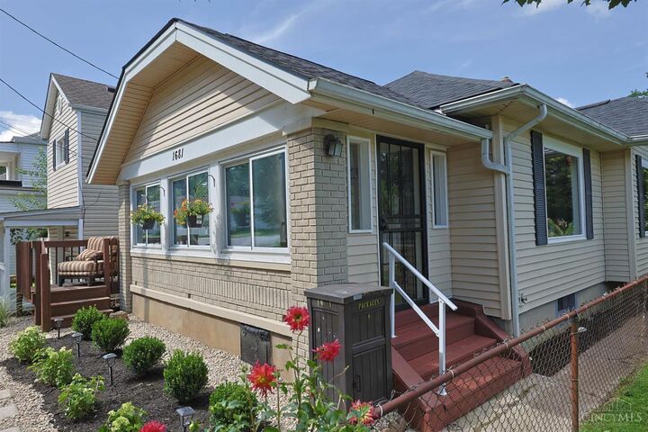 Property Photo:  1681 Kahn Avenue  OH 45011 