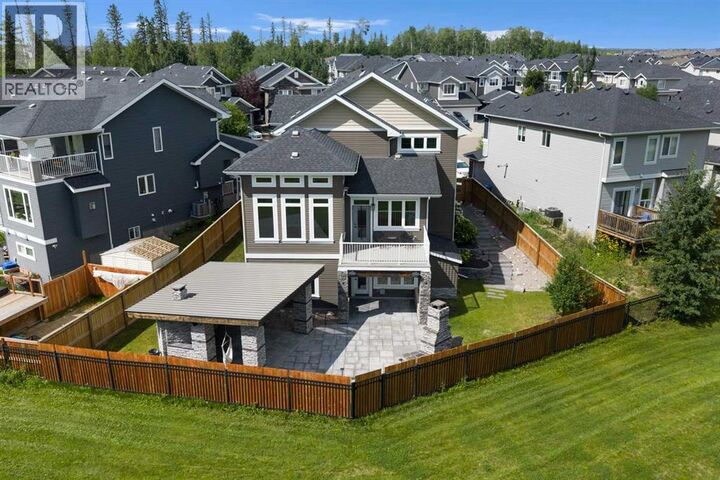 Property Photo: 420 Dixon Road Southeast AB T9K 2Y6